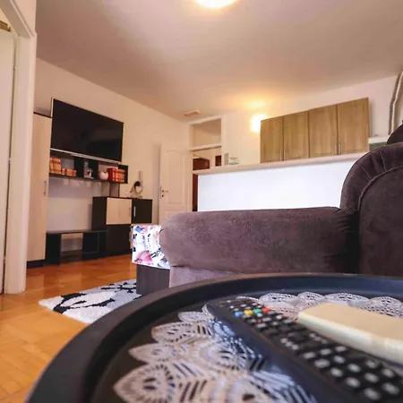 公寓 Lucasa 苏博蒂察